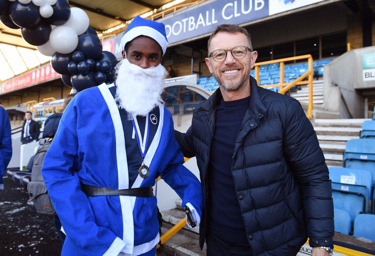 Millwall's Successful Santa Dash 2022