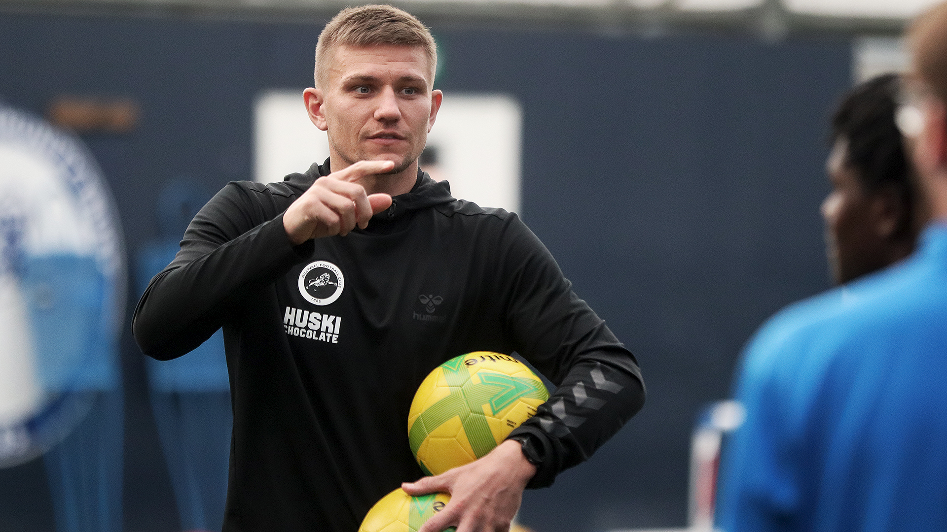 Millwall FC Lions run masterclass for young Lions and Lionesses