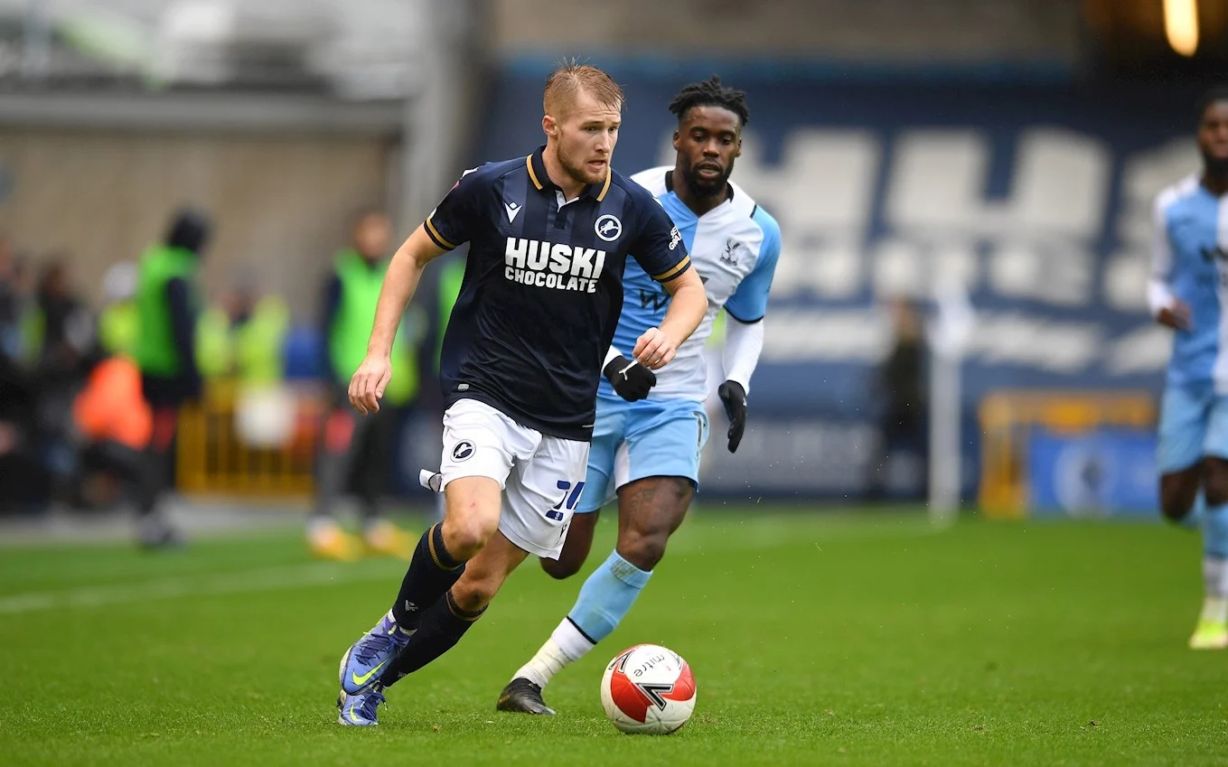 Billy Mitchell inspires Millwall Community Trust academy students