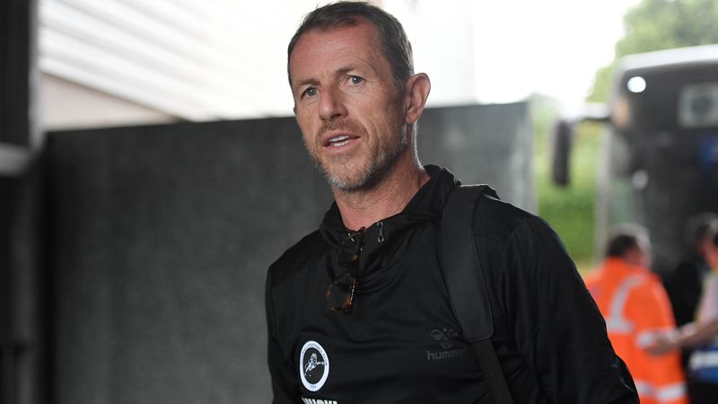 Gary Rowett to run TCS 2022 London Marathon for the Lions Food Hub