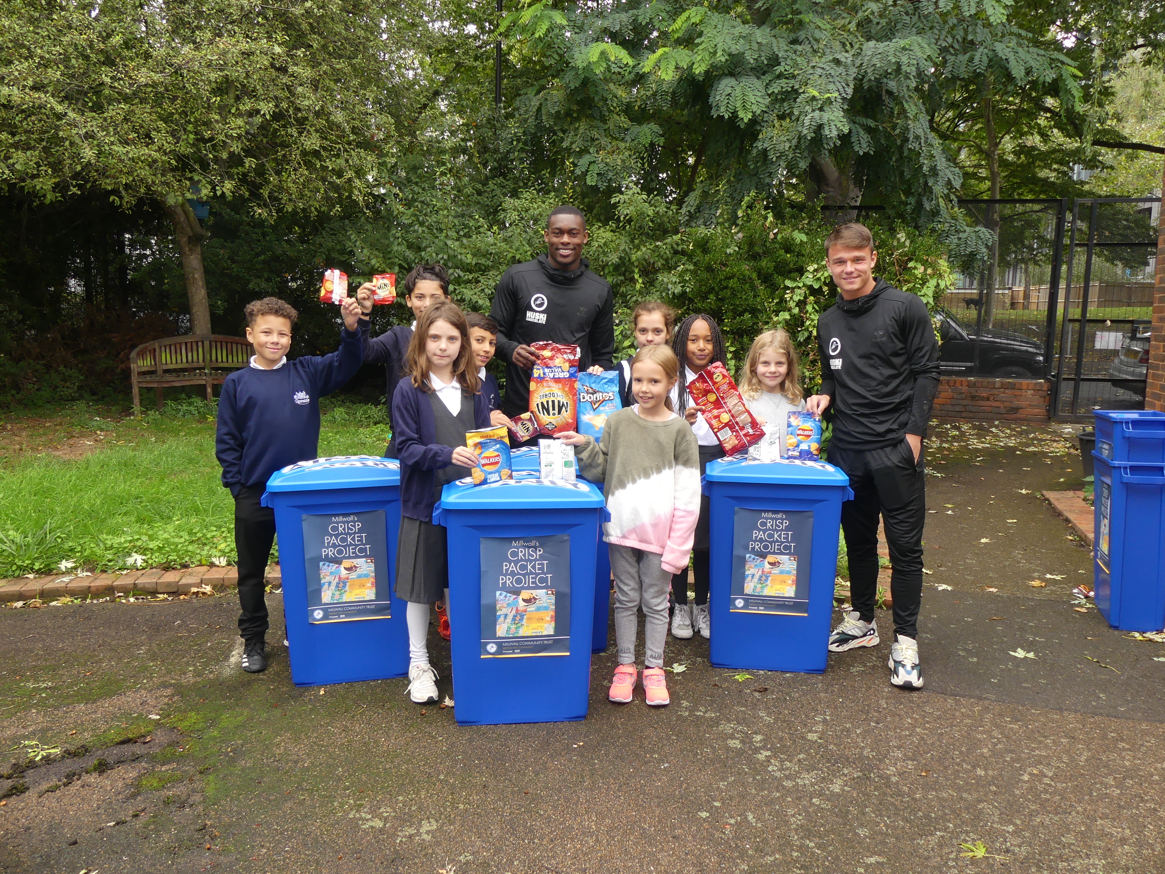 Millwall duo launch The Millwall Crisp Packet Project